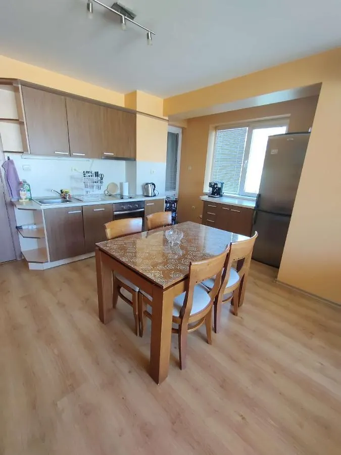 Sea Breeze Apartment Varna Bulgária